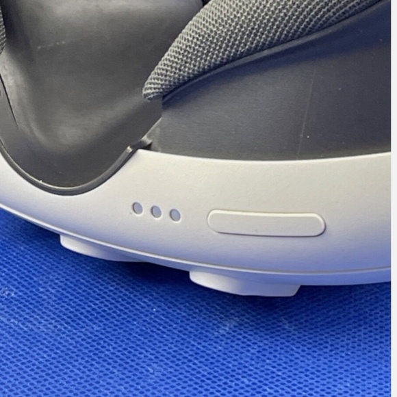Meta Quest 3 512GB VR Headset - White(B) NPS - Picture 7 of 9